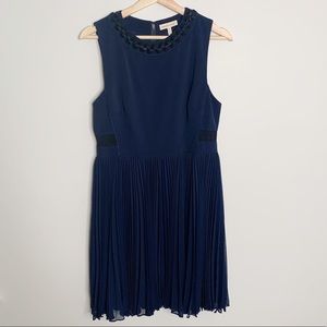 Rebecca Taylor Navy Pleated Sleeveless Dress Sz 8